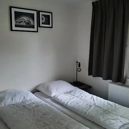 Do Not Book Not Be Booked * Hulshorst